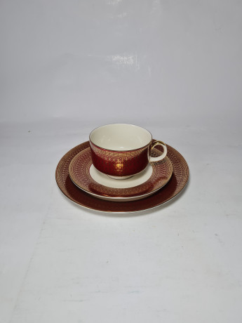 Scherzer Bavaria Бело-красное кофейное трио с позолоченным узором, Германия, 1960-70гг.