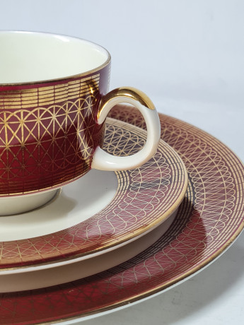 Scherzer Bavaria Бело-красное кофейное трио с позолоченным узором, Германия, 1960-70гг.
