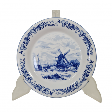 Тарелка десертная винтажная Freiberger Porzellan, Inglasur GDR "Мельница", фарфор, 18 см, Германия, 1960-70гг.