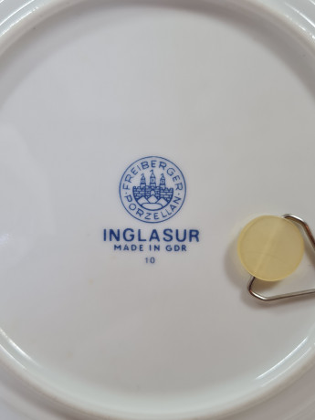 Тарелка десертная винтажная Freiberger Porzellan, Inglasur GDR "Мельница", фарфор, 18 см, Германия, 1960-70гг.