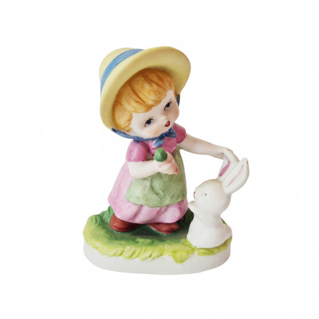 Goebel Статуэтка "Девочка в розовом платье с кроликом", 11см х 8см, Германия, 1960-70гг.