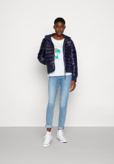 Tommy Hilfiger SPORTY SORONA  Winter jacket desert sky SPORTY SORONA Зимняя куртка небо пустыни