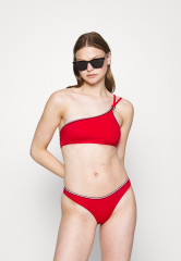 Tommy Hilfiger ASYMMETRIC Bikini top primary red АСИММЕТРИЧНЫЙ Верх бикини первичный красный