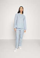 Tommy Hilfiger WOVEN STRIPE TOP Pyjama top light blue ТОП В ПОЛОСКАХ Пижамный топ светло-синий