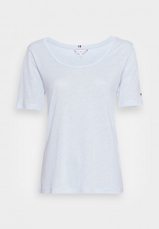 Tommy Hilfiger SCOOP Basic T-shirt breezy blue SCOOP Базовая футболка свежий синий