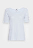 Tommy Hilfiger SCOOP Basic T-shirt breezy blue SCOOP Базовая футболка свежий синий