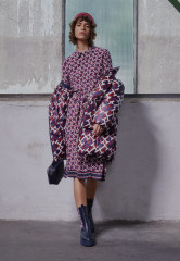 Tommy Hilfiger VIS MONOGRAM MIDI SHIRT DRESS LS Day dress amd rouge / monogram rwb ПЛАТЬЕ-РУБАШКА МИДИ С МОНОГРАММОЙ VIS LS Повседневное платье amd румяна / монограмма rwb