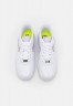 Nike Sportswear AIR FORCE 1 Sneaker low white/doll white/metallic silver AIR FORCE 1 Низкие кроссовки женские белый/кукольный белый/серебристый металлик