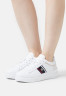 Tommy Hilfiger CORP WEBBING COURT Trainers white CORP WEBBING COURT Кроссовки белый