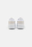 Tommy Hilfiger CORP WEBBING COURT Trainers white CORP WEBBING COURT Кроссовки белый