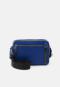 Tommy Hilfiger TH BUSINESS LEATHER CAMERA BAG Across body bag ultra blue TH BUSINESS LEATHER CAMERA BAG Сумка через плечо ультра синий
