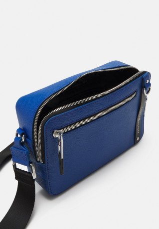 Tommy Hilfiger TH BUSINESS LEATHER CAMERA BAG Across body bag ultra blue TH BUSINESS LEATHER CAMERA BAG Сумка через плечо ультра синий
