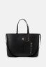 Tommy Hilfiger ICONIC TOTE Tote bag black ICONIC TOTE Сумка-тоут черный