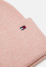 Tommy Hilfiger ESSENTIAL FLAG BEANIE Beanie sepia pink melange ESSENTIAL FLAG BEANIE Шапочка сепия розовый меланж