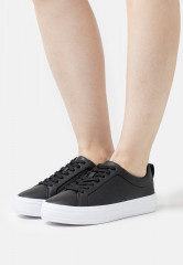 Tommy Hilfiger EMBOSSED VULC Trainers black EMBOSSED VULC Кроссовки черный