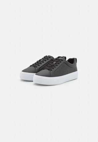Tommy Hilfiger EMBOSSED VULC Trainers black EMBOSSED VULC Кроссовки черный
