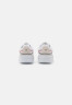 Tommy Hilfiger BASKET Trainers white КОРЗИНА кроссовки белый