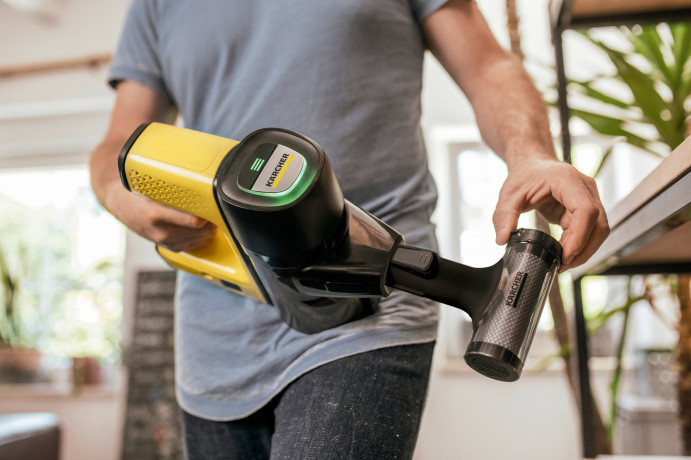 KARCHER KARCHER Akku-Stielstaubsauger VC 6 Cordless ourFamily fur alle Arten von Boden, beutellos  Беспроводной пылесос KARCHER VC 6 Cordless OurFamily для всех типов полов, без мешка