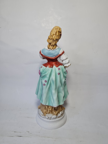 Статуэтка фарфоровая винтажная "Девушка с розой", 31 x 11 см, Германия, 1960-70гг.