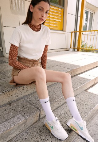 Nike Sportswear AIR MAX 90 XCAT Sneaker low summit white/neptune green/sail/phantom/off noir/ghost green AIR MAX 90 XCAT Низкие кроссовки женские белый на вершине/зеленый нептун/парус/фантом/черный цвет/зеленый призрак