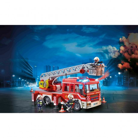 PLAYMOBIL PLAYMOBIL 2er Set: 9463 Feuerwehr-Leiterfahrzeug + 9464 Feuerwehr-Rustfahrzeug Набор PLAYMOBIL из 2 предметов: пожарная машина с лестницей 9463 + пожарная машина 9464.