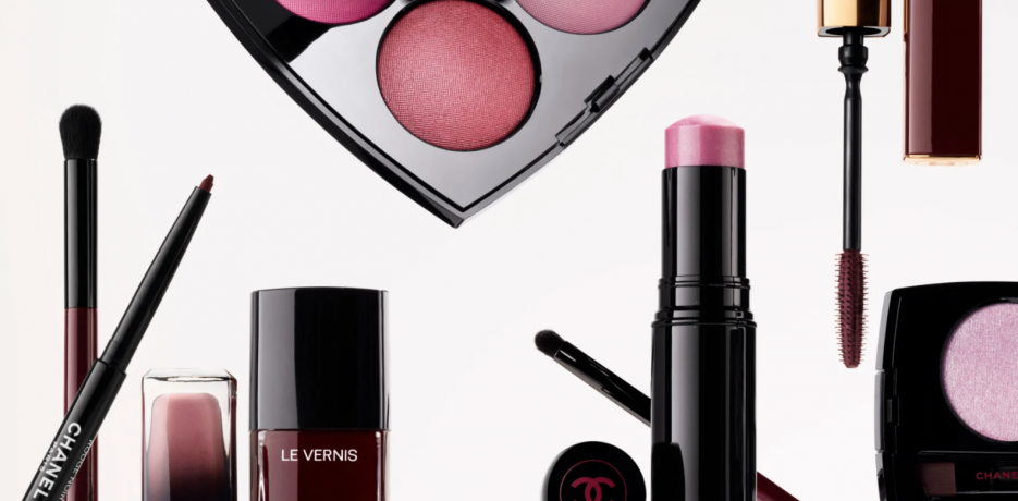 CHANEL LE VERNIS Лак для ногтей Стойкий цвет и блеск, тон 387 PERFORMER, 13мл, Коллекция 2026 года «Руж Нуар» ограниченный выпуск