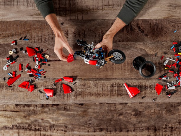 Lego Ducati Panigale V4 R Дукати Панигале V4 R