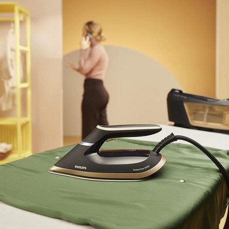 Philips Philips Dampfbugelstation Domestic Bugeleisen, mit Dampfstation,Dampf,8 bar, 1,80 ml Wassertank, 1,8 L Tank abnehmbar, Keramiksohle Bugeleisen Dampf, Dampfbugeleisen Паровая гладильная станция Philips Домашний утюг с паровой станцией, паром, 8 ба