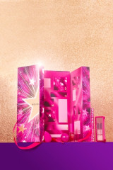 Revolution Beauty Advent Calendar All Stars 2026, Revolution Beauty All Stars бьюти-адвент-календарь 2026 с макияжем для лица, глаз, бровей и губ, 24 подарка
