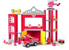 Woodyland Holzspielzeug Feuerwehrstation Деревянная игрушечная пожарная станция