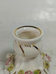 Подсвечники винтажные Fena Porzellan на 1 свечу с объемным декором  в виде роз, фарфор, 2 шт., 6 см, Германия, 1960-70гг.