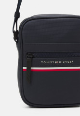 Tommy Hilfiger MINI REPORTER UNISEX Across body bag space blue MINI REPORTER UNISEX Сумка через плечо космический синий