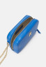 Tommy Hilfiger FEMININE CROSSOVER Across body bag iconic blue FEMININE CROSSOVER Сумка через плечо знаковый синий