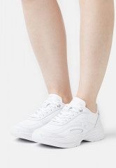 Tommy Hilfiger CASUAL RUNNER Trainers white CASUAL RUNNER — Кроссовки белый