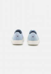 Tommy Hilfiger LIGHT CUPSOLE Trainers breezy blue LIGHT CUPSOLE Кроссовки свежий синий