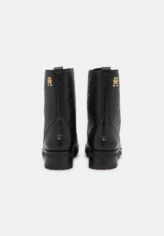 Tommy Hilfiger MONOGRAM BOOT Lace-up ankle boots black MONOGRAM BOOT Ботильоны на шнуровке черный