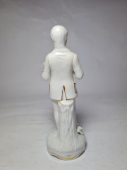 Статуэтка винтажная фарфоровая Richard Ginori "Мужчина в бело-золотом костюме с цветами", 18,5 x 7 см, Германия, 1960-70гг.