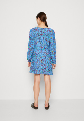 Tommy Hilfiger FLORAL SHORT DRESS Day dress coastal ditsy/hydrengea КОРОТКОЕ ПЛАТЬЕ С ЦВЕТОЧКАМИ Повседневное платье прибрежная диция/гортензия