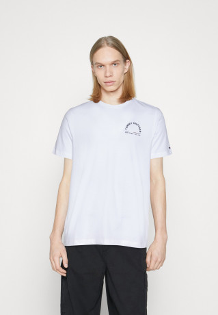 Tommy Hilfiger SHADOW TEE UNISEX Print T-shirt optic white SHADOW TEE UNISEX Футболка с принтом оптический белый