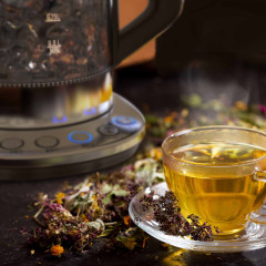 Arendo Arendo Wasserkocher, 1,5 l, 2200 W, Edelstahl Glas, mit Basisstation  Temperatureinstellung 70°C 100°C  Чайник Arendo, 1,5 л, 2200 Вт, стекло нержавеющая сталь, с регулировкой температуры на базовой станции 70°С 100°С