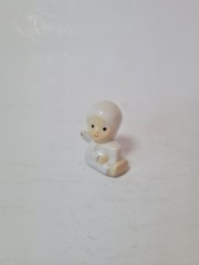 Weibe Porzellan Taiwan Фигурка ангела хранителя &quot;Младенец с двумя маленькими крыльями&quot;, 4см x 5см, Тайвань, 1960-70гг.