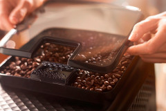 Philips Philips Kaffeevollautomat 2200 Serie EP2220/40 Pannarello  Полностью автоматическая кофемашина Philips серии 2200 EP2220/40 Pannarello