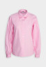 Tommy Hilfiger CO SOLID RAGLAN Button-down blouse classic pink CO SOLID RAGLAN Блузка на пуговицах классический розовый