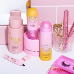 The Quick Flick Quick Screen SPF50+ Set Makeup Finishing Spray and Blue Light Defence  Набор Quick Screen SPF50+: спрей для завершения макияжа и защита от синего света