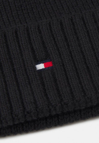 Tommy Hilfiger ESSENTIAL SCARF AND BEANIE SET UNISEX Beanie black ESSENTIAL КОМПЛЕКТ ШАРФ И ШАПКА УНИСЕКС Шапочка черный