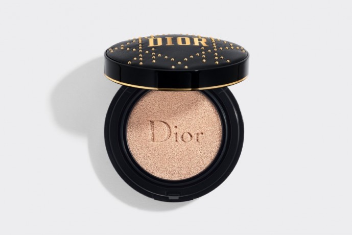 Dior DIORSKIN FOREVER Perfect Fresh Makeup - Everlasting Luminous Matte Finish - Pore-Refining Effect, Тональный кушон, Оттенок: 010