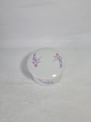 Шкатулка винтажная Fine China с лиловыми цветочками, костяной фарфор, 11 см, Китай, 1970-80гг.