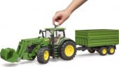 Bruder BRUDER Traktor John Deere mit Anhanger 1:16 Трактор BRUDER John Deere с прицепом 1:16