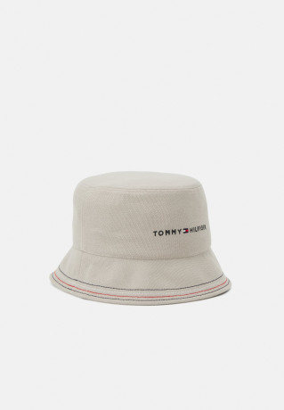 Tommy Hilfiger SKYLINE BUCKET Hat stone SKYLINE BUCKET Шляпа камни