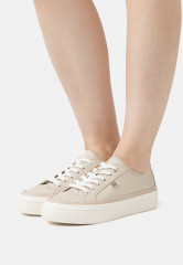 Tommy Hilfiger ESSENTIAL VULC Trainers light sandalwood ESSENTIAL VULC Кроссовки светлое сандаловое дерево